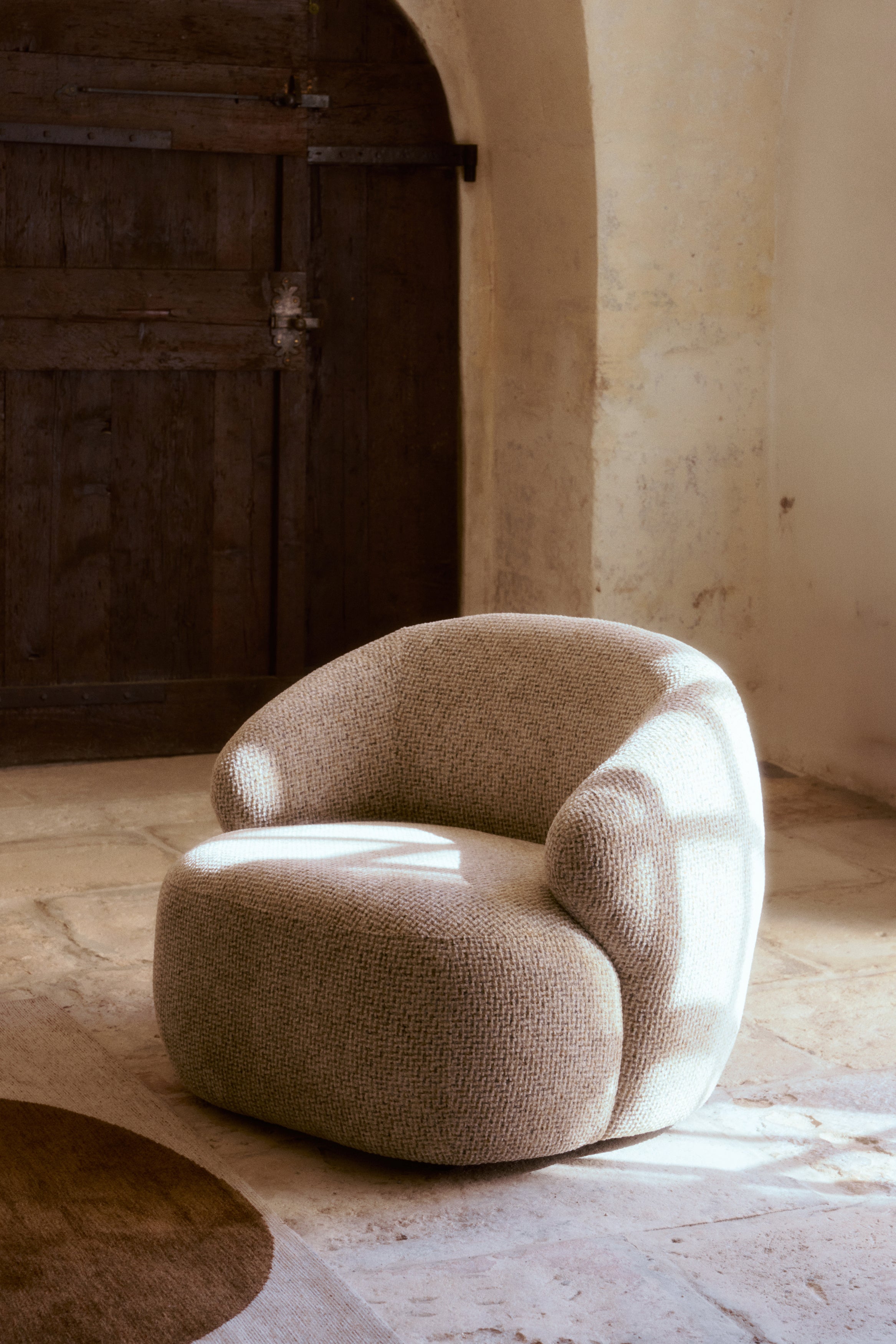 fauteuil Aspen - tweed moucheté marron - vue de trois quarts
