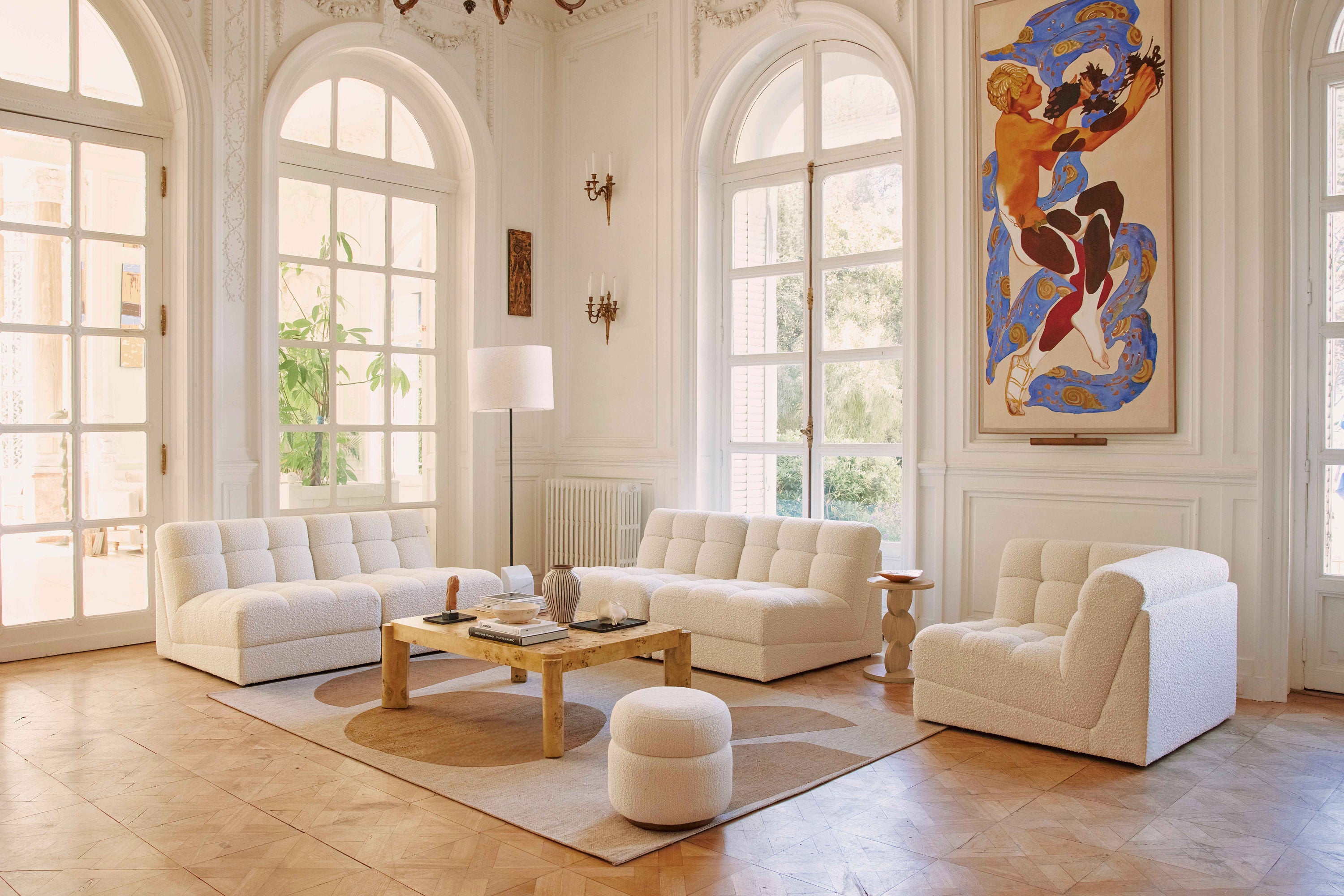 canapé modulable Paul - bouclé blanc avoine - trois configurations salon haussmannien